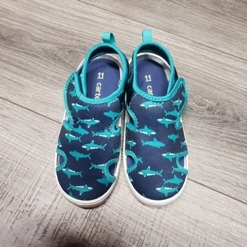 CARTERS‎ boy shoes